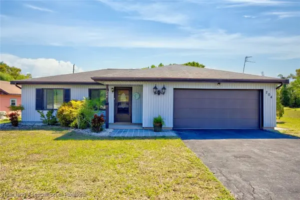 204 Memorial Drive, Sebring, FL 33870