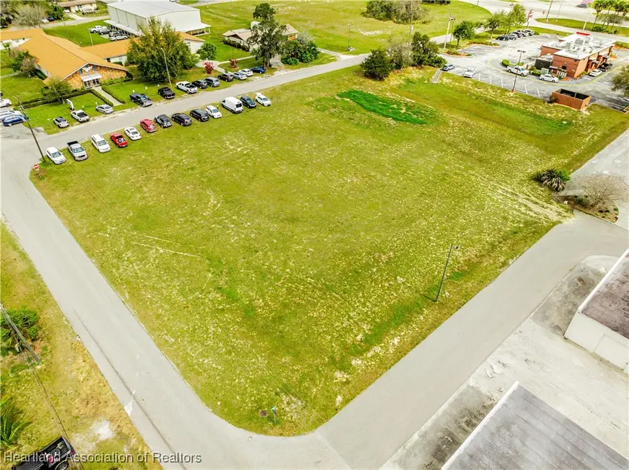 335 Plumosa Street, Lake Placid, FL 33852 - Image #3