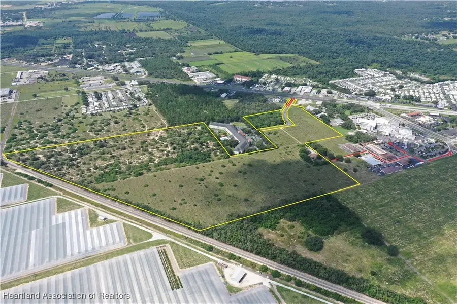 2000 Village Grove Boulevard, Sebring, FL 33870 - #2