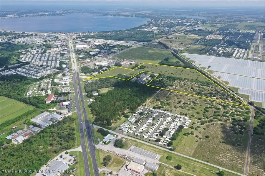 2000 Village Grove Boulevard, Sebring, FL 33870 - #3