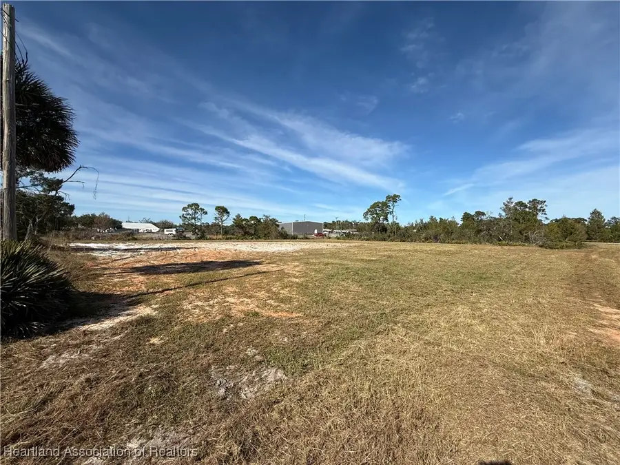 102 Peace Avenue, Lake Placid, FL 33852 - Image #2