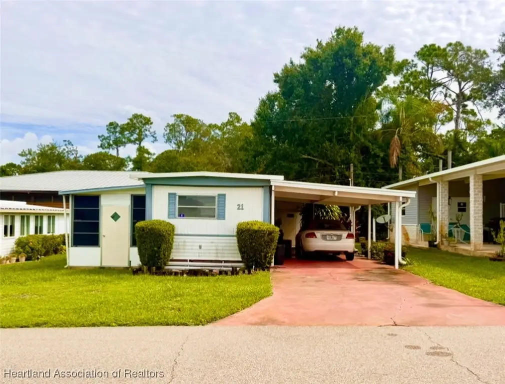 21 Pine Aire Circle, Lake Placid, FL 33852 - Image #1