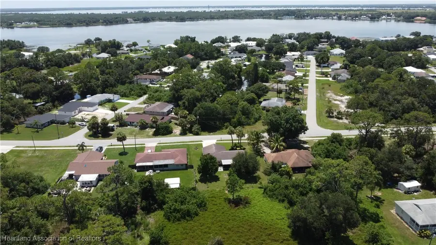 504 Fairfield Avenue, Lake Placid, FL 33852 - Image #2