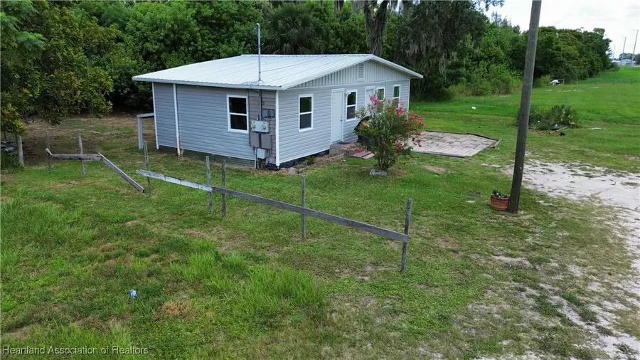 908 Willie Hawk Avenue, Avon Park, FL 33825 - Image #3