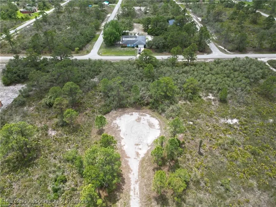 225 Falcon Way Nw, Lake Placid, FL 33852 - Image #2