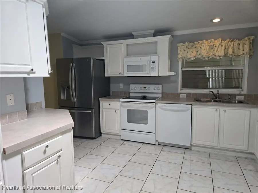 429 Sunbird Square, Sebring, FL 33872 - Image #3