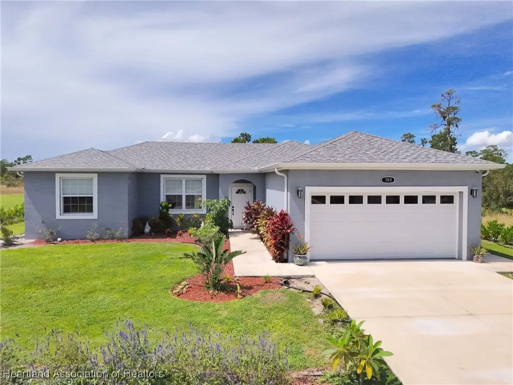 109 Fire Island Avenue Ne, Lake Placid, FL 33852 - Image #1