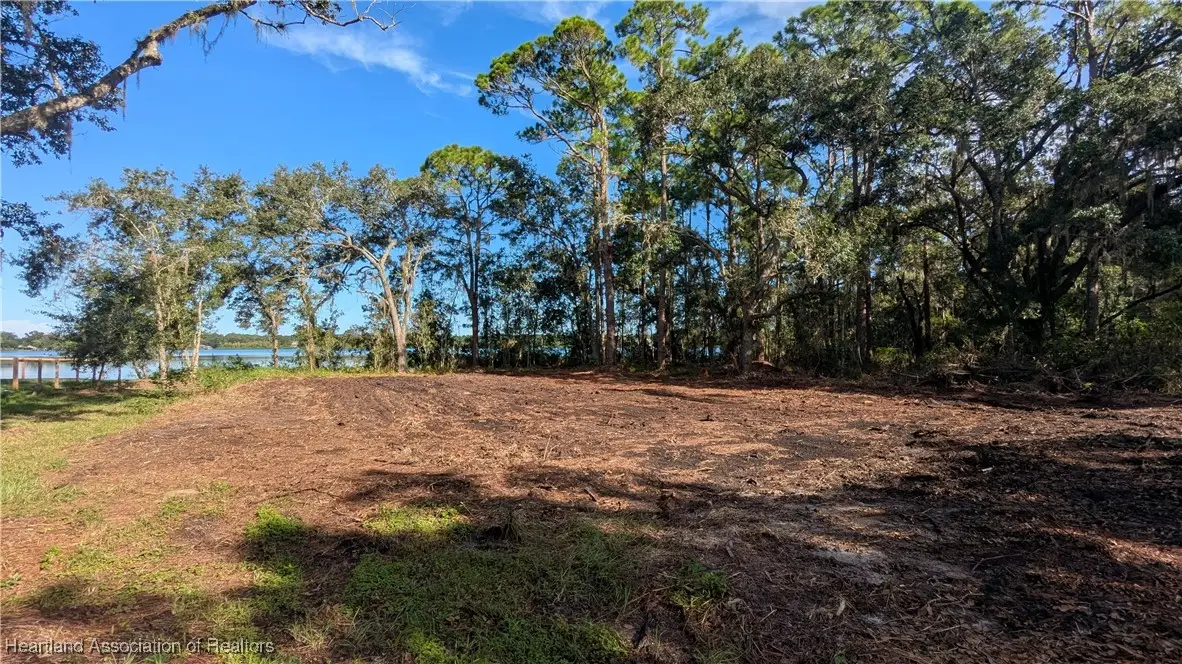 6721 Lakeside Drive E, Sebring, FL 33875 - Image #1
