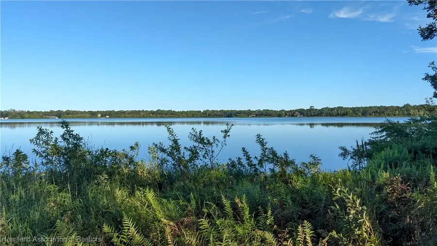 6721 Lakeside Drive E, Sebring, FL 33875 - Image #2