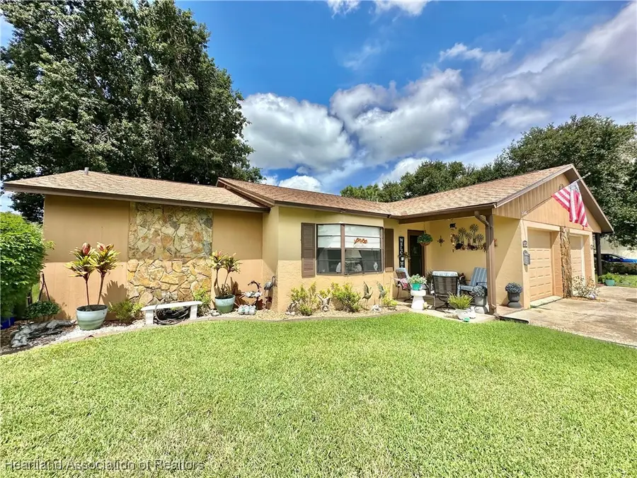 3702 Thunderbird Hill Circle, Sebring, FL 33872 - Image #2