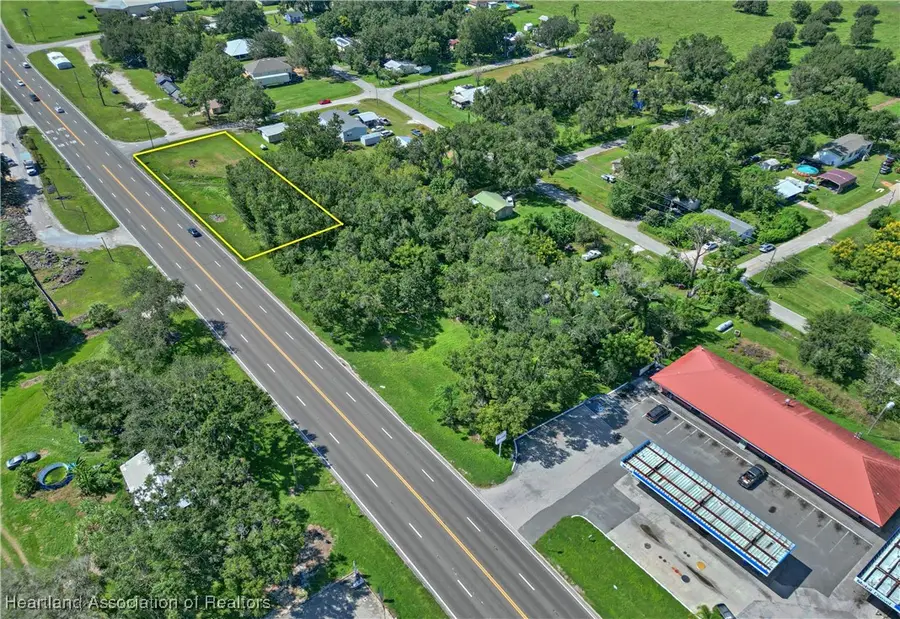 110 Franklin Street, Bowling Green, FL 33834 - Image #3