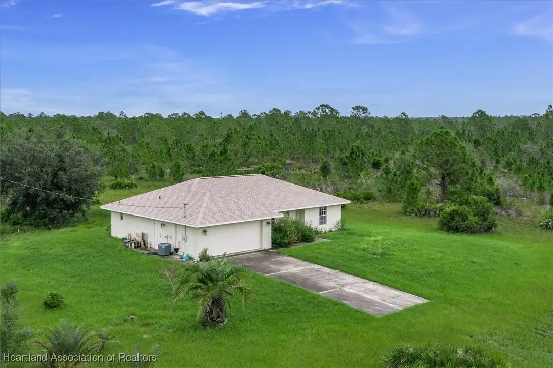 30 Milky Way, Venus, FL 33960 - #1