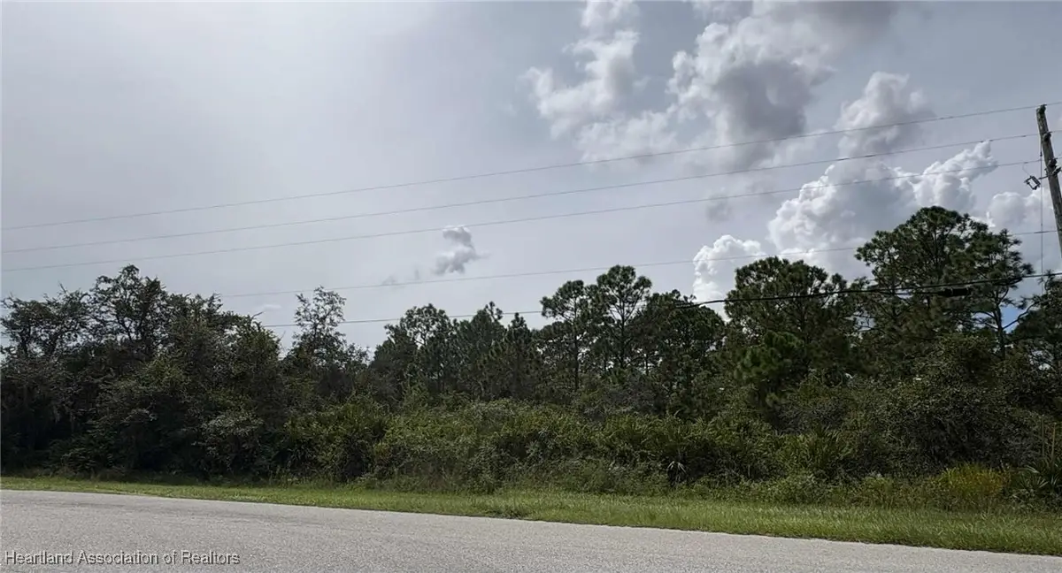 140 S Riverdale Road, Avon Park, FL 33825 - Image #1