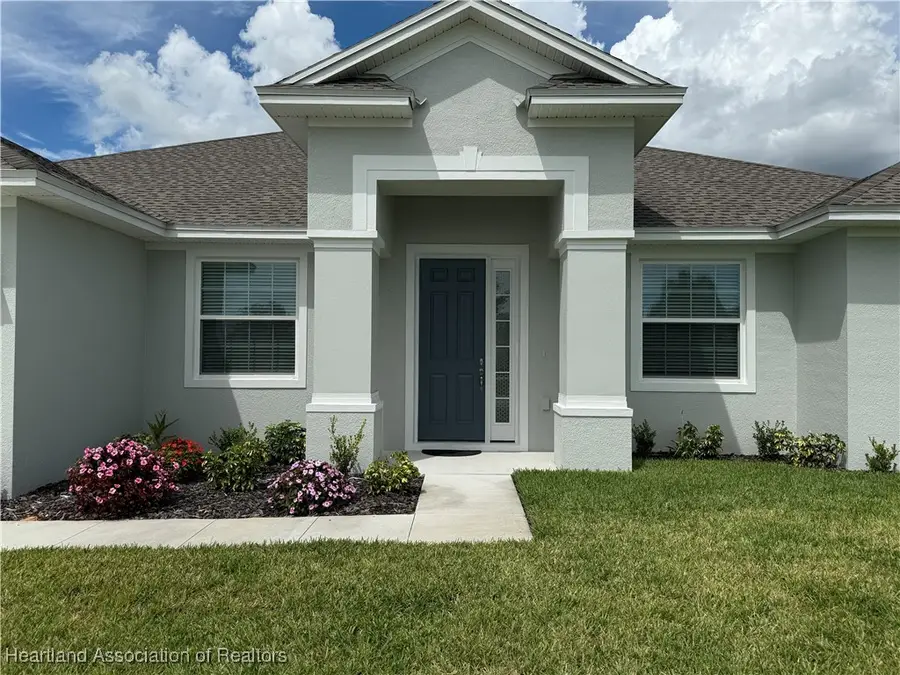 6902 Cecilia Avenue, Sebring, FL 33872 - Image #2