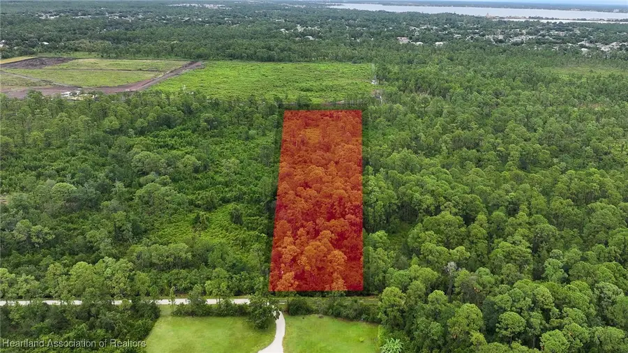 1032 Hyacinth Avenue, Sebring, FL 33875 - Image #2