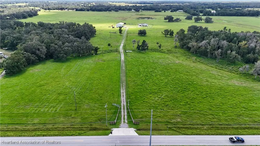 1058 Griffin Road, Wauchula, FL 33873 - Image #2