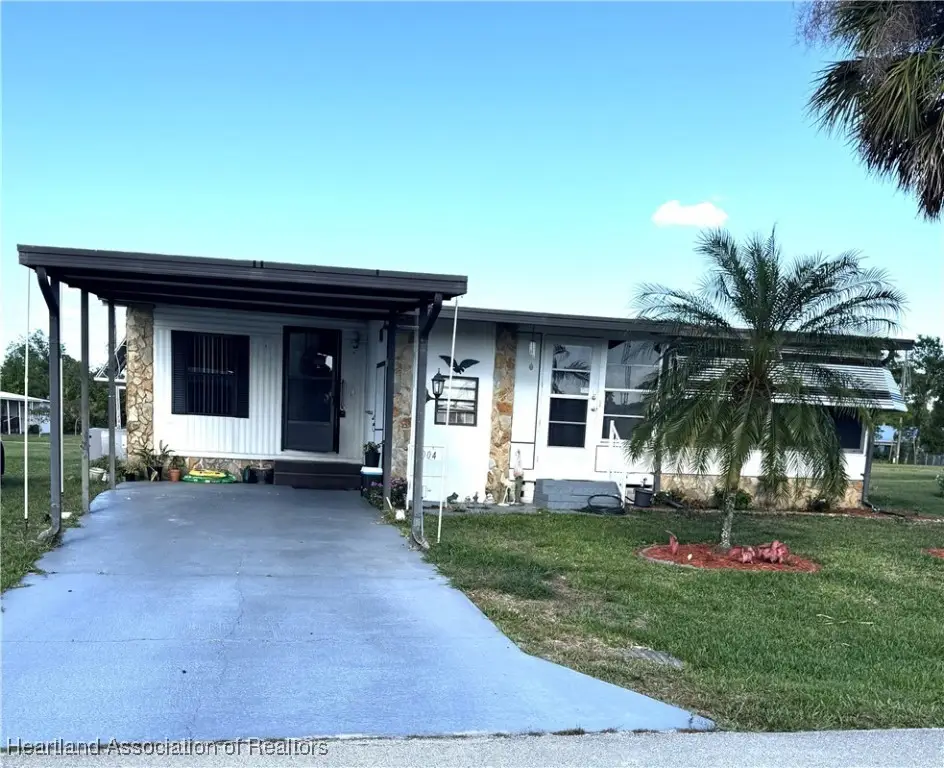 4004 Briaridge Circle E, Sebring, FL 33870 - Image #1