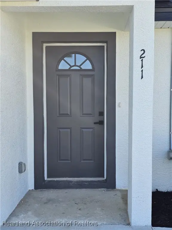 211 Islamorada Street Ne, Lake Placid, FL 33852 - Image #2