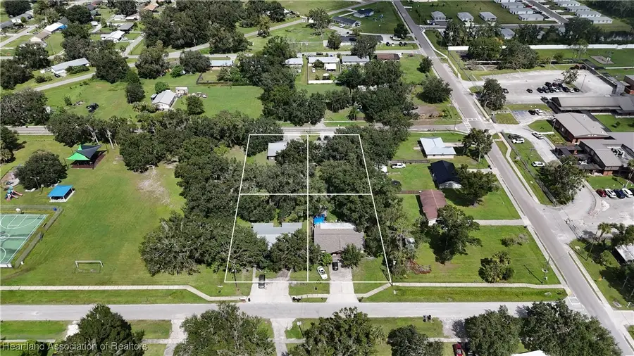 826 E Fourth Street, Zolfo Springs, FL 33890 - Image #2