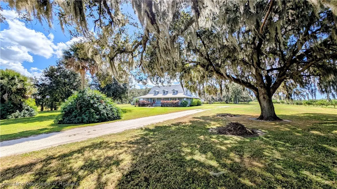 526 Torrey Road, Bowling Green, FL 33834 - Image #1