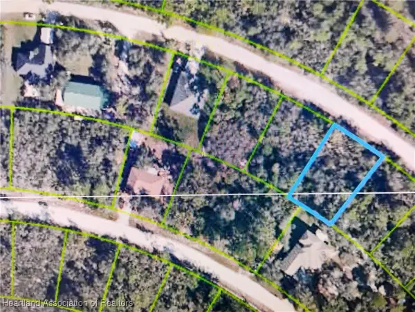 1214 Macaw Avenue, Lake Placid, FL 33852