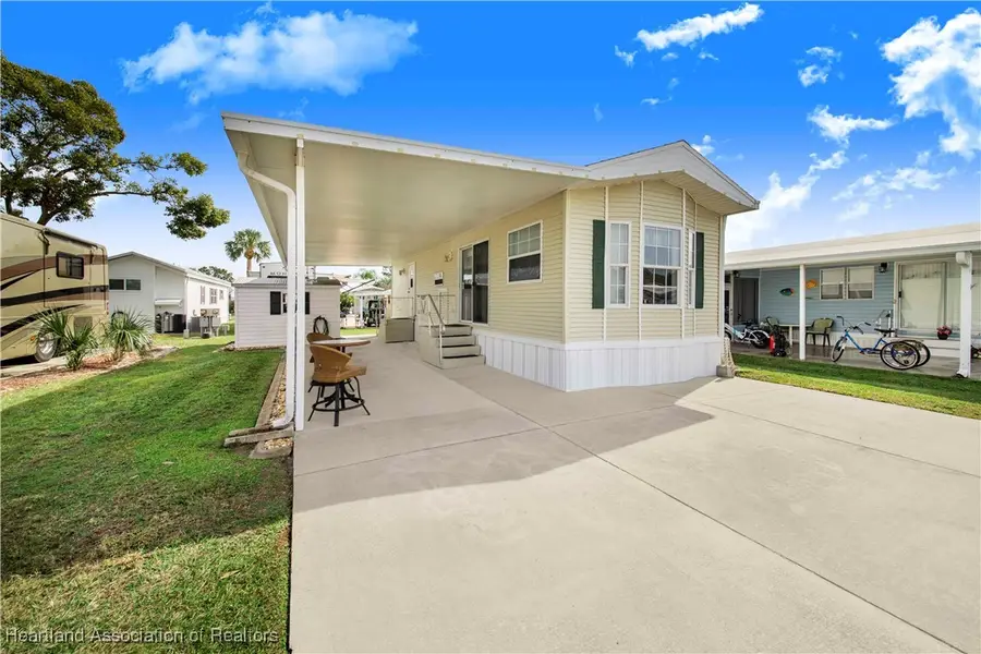 228 Big Pine Avenue S, Frostproof, FL 33843 - #2