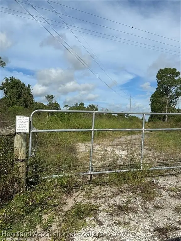 603 Daytona Avenue, Lake Placid, FL 33852 - Image #2