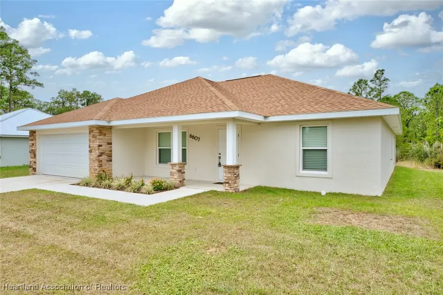 6607 Burkett Avenue, Sebring, FL 33875 - Image #2