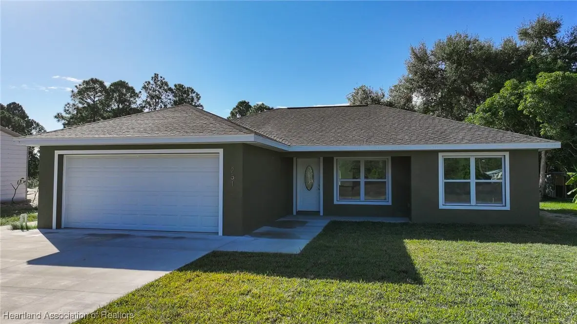 251 Tahiti Avenue, Lake Placid, FL 33852 - Image #1
