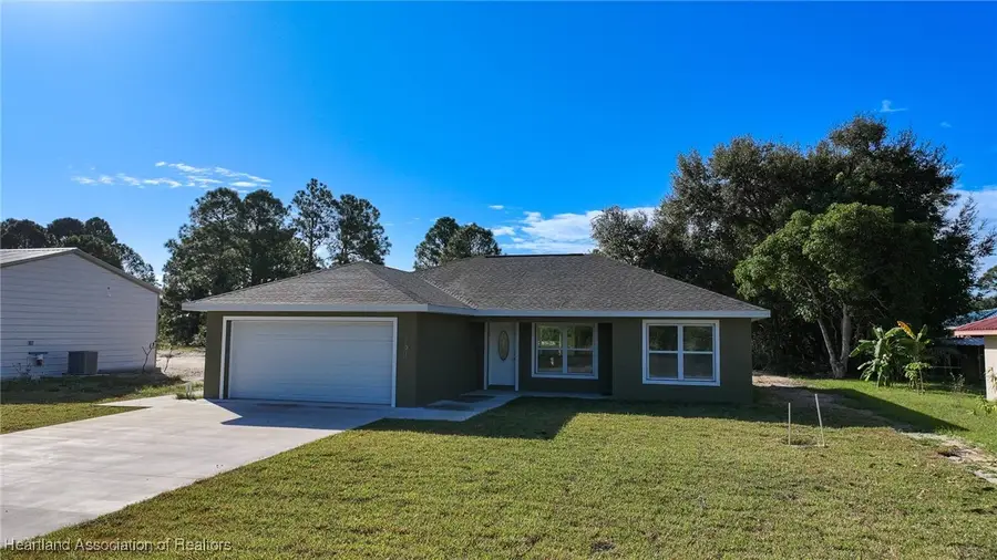 251 Tahiti Avenue, Lake Placid, FL 33852 - Image #3