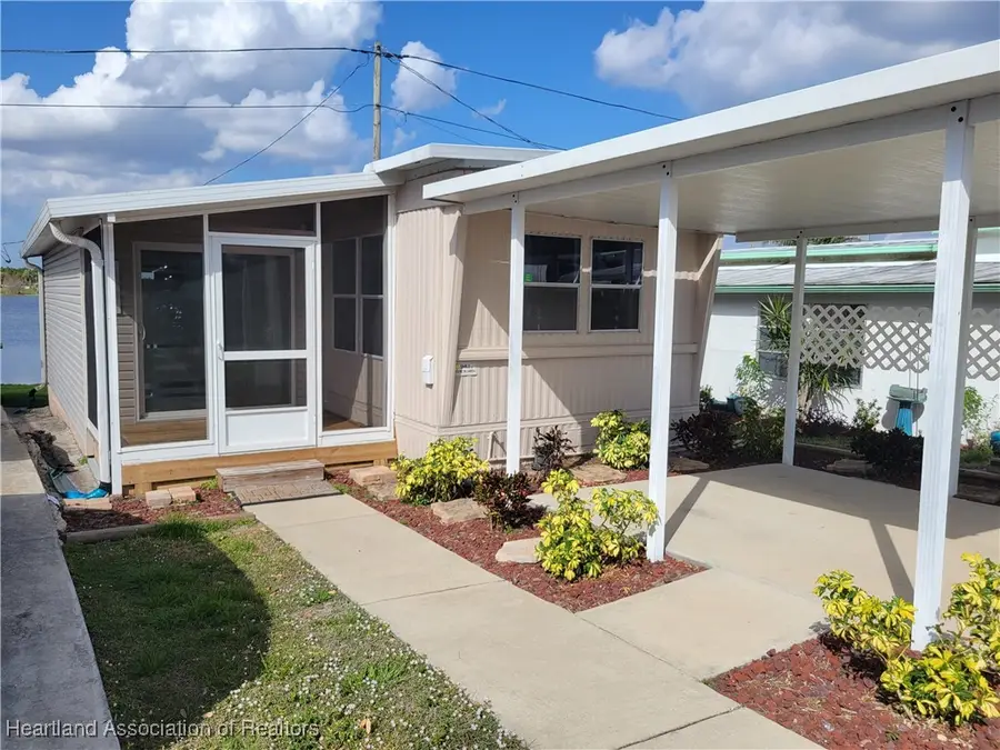 27 Lake Gardens Drive, Lake Placid, FL 33852 - Image #2