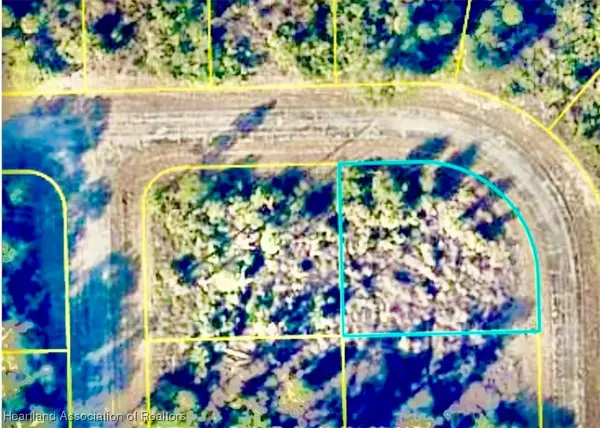 215 Alan Shepard Terrace, La Belle, FL 33935