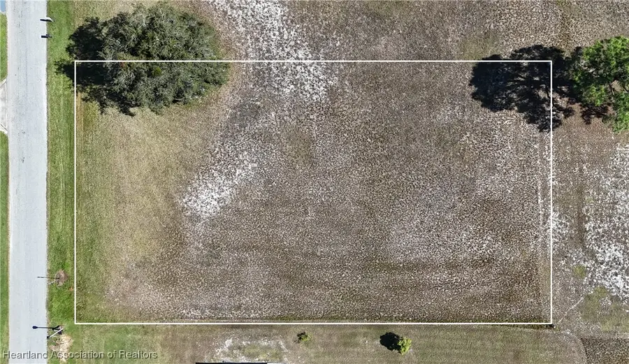 8424 Hampshire Drive, Sebring, FL 33876 - Image #2