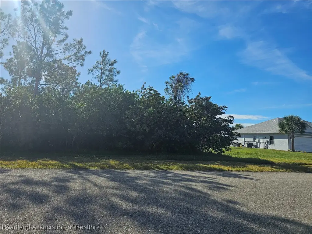 1649 Duane Palmer Boulevard, Sebring, FL 33876 - Image #1
