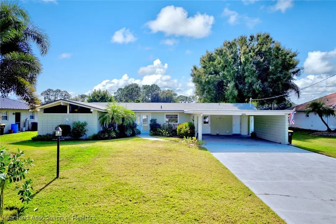 136 Ida Avenue, Lake Placid, FL 33852 - Image #1