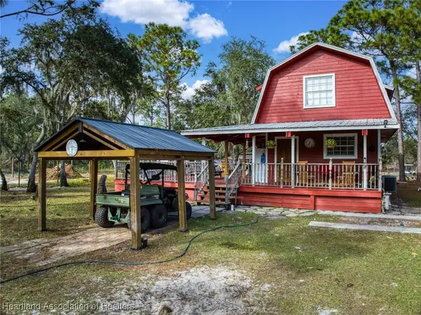 50 Rising R Road, Lake Placid, FL 33852