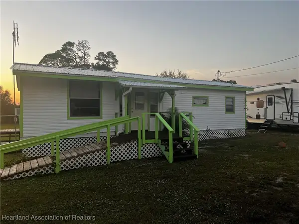 3232 Lagoon Lane, Avon Park, FL 33825