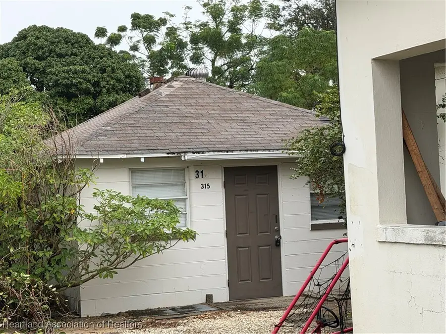 313 E Walnut Street, Avon Park, FL 33825 - Image #3