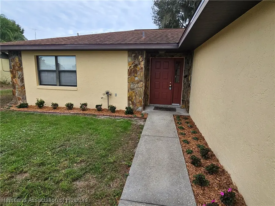 511 Elgin Street, Sebring, FL 33875 - Image #2