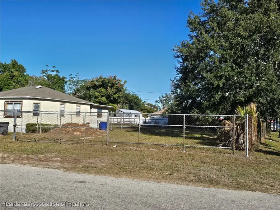 1108 W Prairie Street, Avon Park, FL 33825 - Image #3