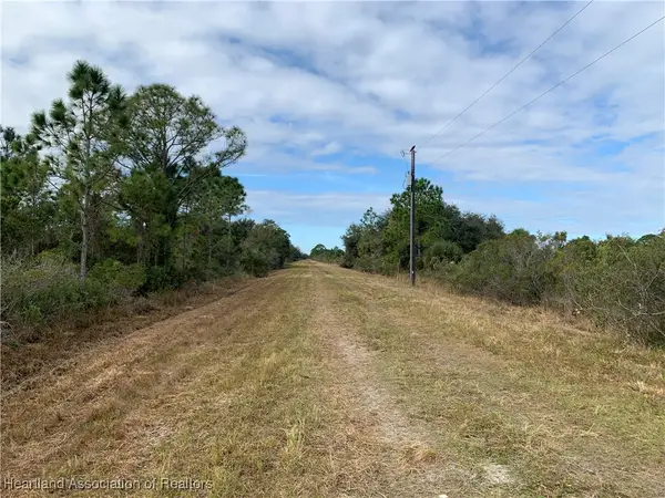 16122 NW 318 Street, Okeechobee, FL 34972