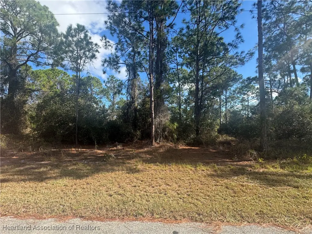240 Humphrey Avenue, Lake Placid, FL 33852 - Image #1