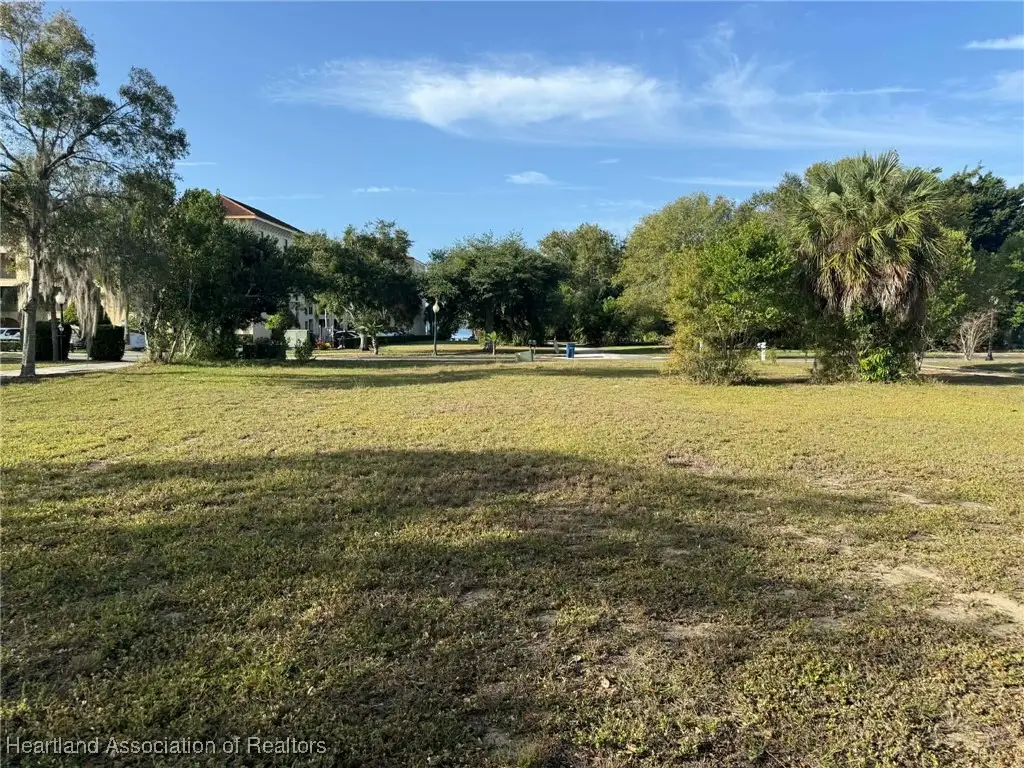 2380 Lakeview Drive, Sebring, FL 33870 - Image #1