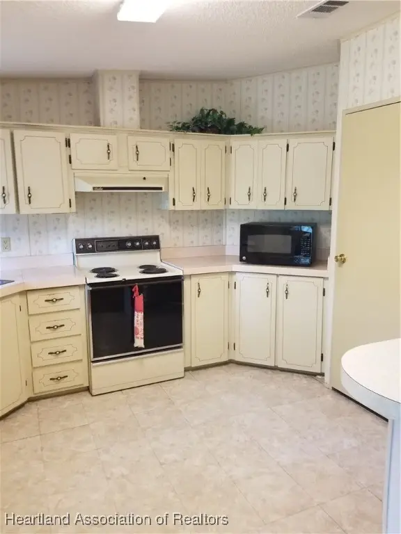 9125 Spur Path, Sebring, FL 33875 - Image #2