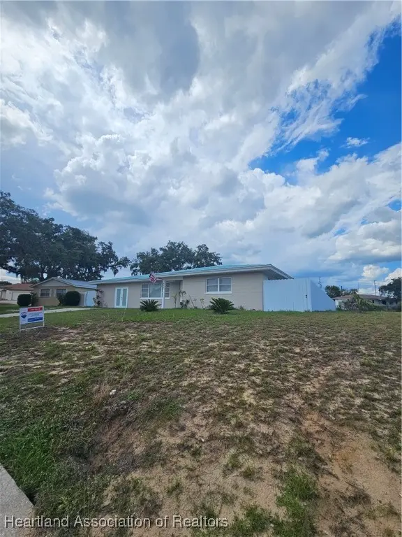 908 Taseschee Drive, Sebring, FL 33870 - Image #2