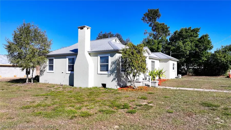 401 E Canfield Street, Avon Park, FL 33825 - Image #3