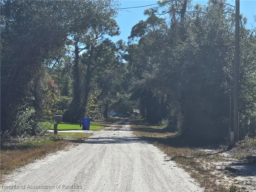 109 Mckinley Avenue, Lake Placid, FL 33852 - #2