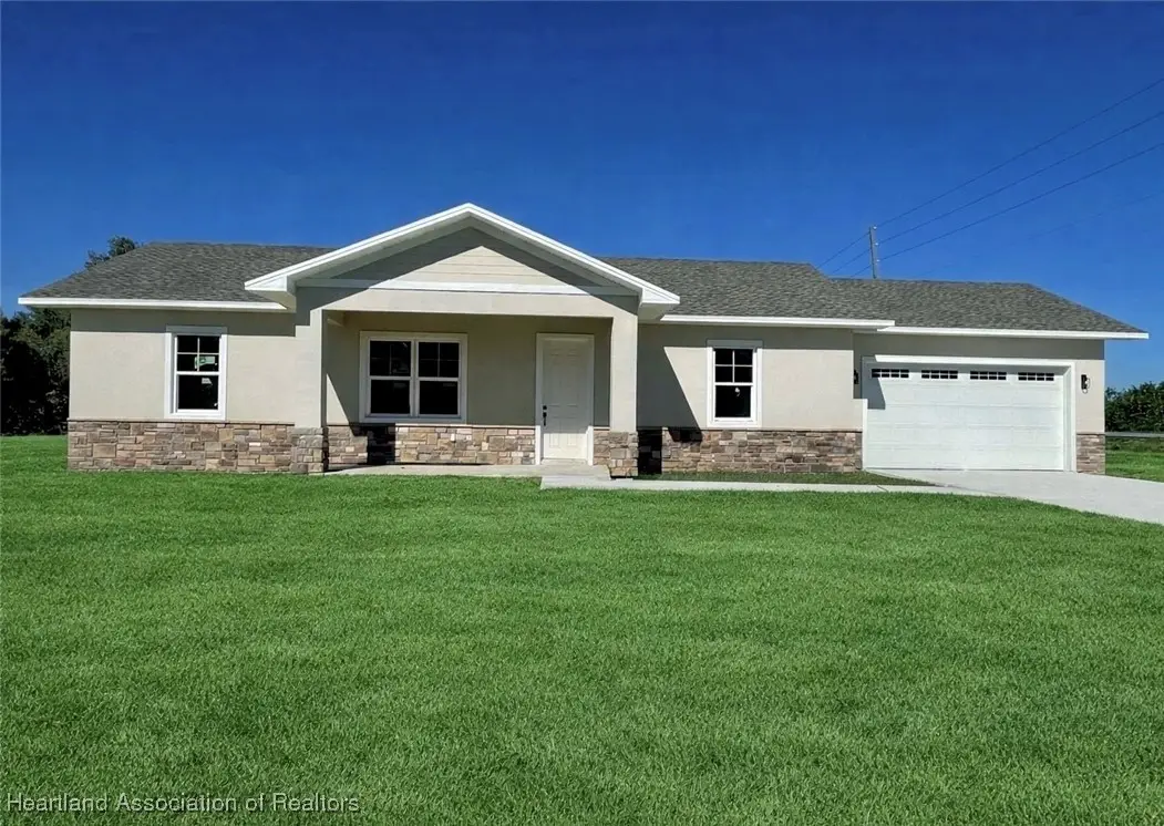 2712 W Nogales Road, Avon Park, FL 33825 - Image #1