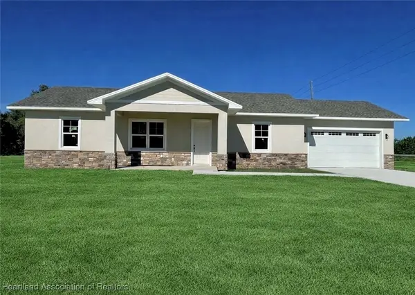 2712 W Nogales Road, Avon Park, FL 33825