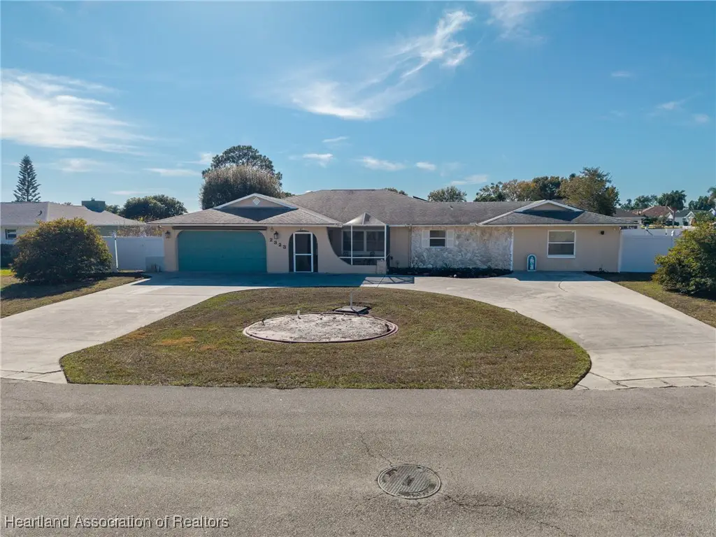 2323 Pinewood Boulevard, Sebring, FL 33870 - Image #1